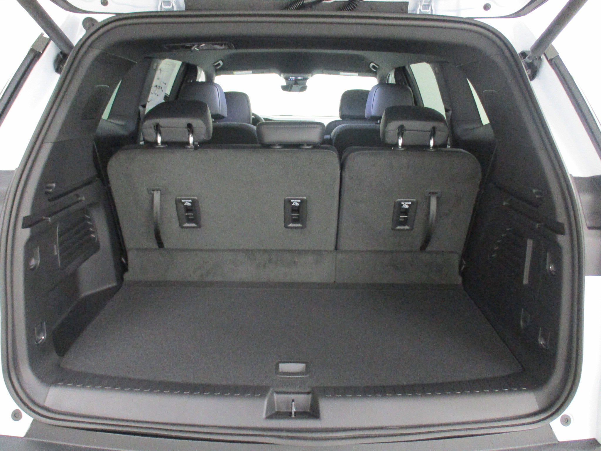 New 2026 GMC Acadia Elevation image 12