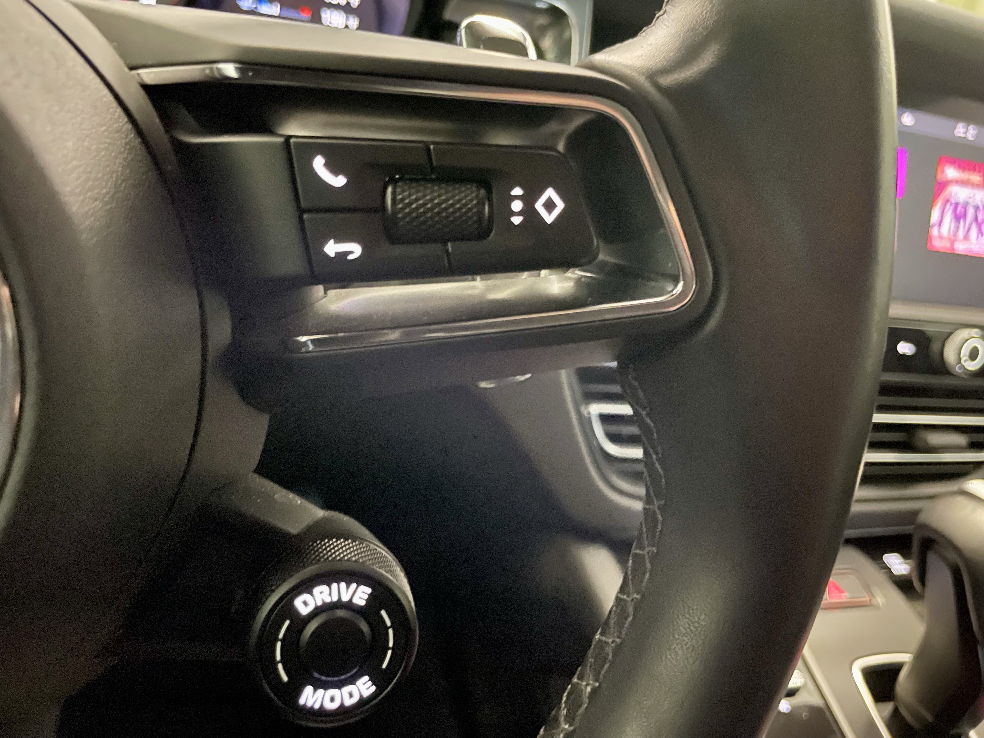 Used 2023 Porsche Macan S w/ Premium Package Plus image 22