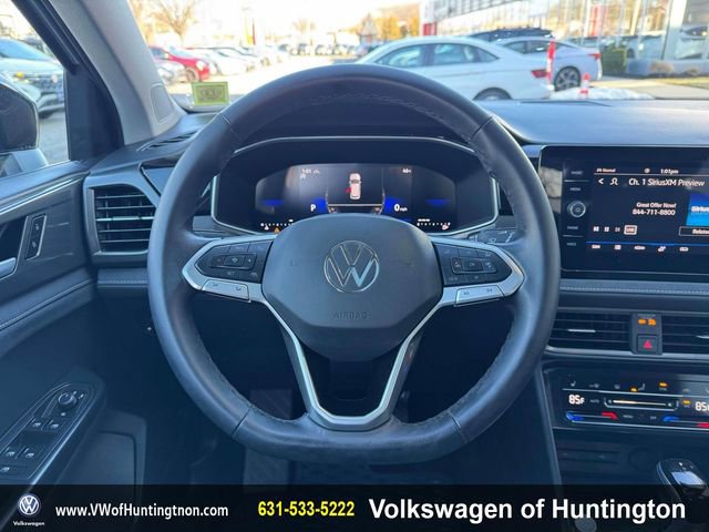 Certified 2025 Volkswagen Taos SE w/ Taos Adventure Package (SXB) image 21
