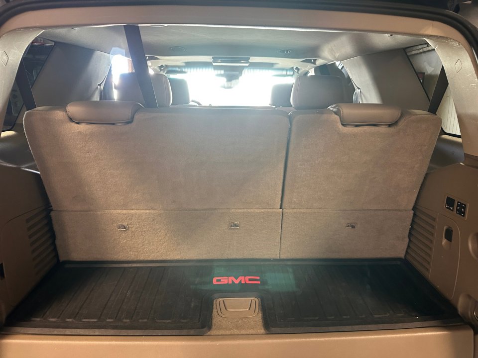 Used 2019 GMC Yukon SLT w/ Open Road Package image 17