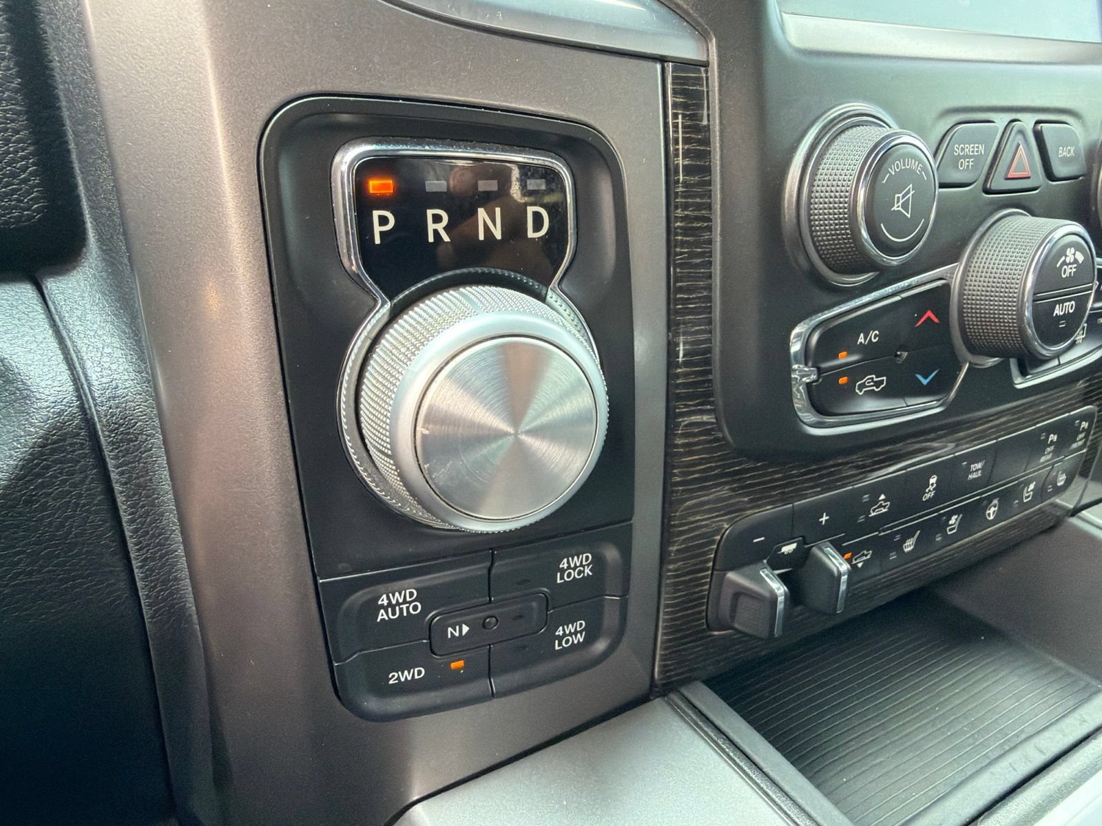 Used 2016 RAM 1500 Limited AWD/4WD image 25