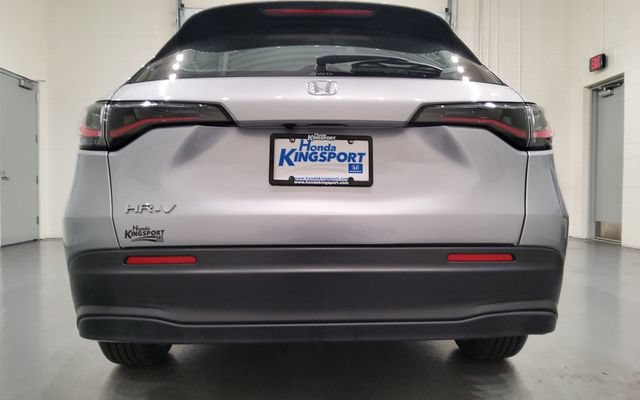 Used 2023 Honda HR-V LX image 8