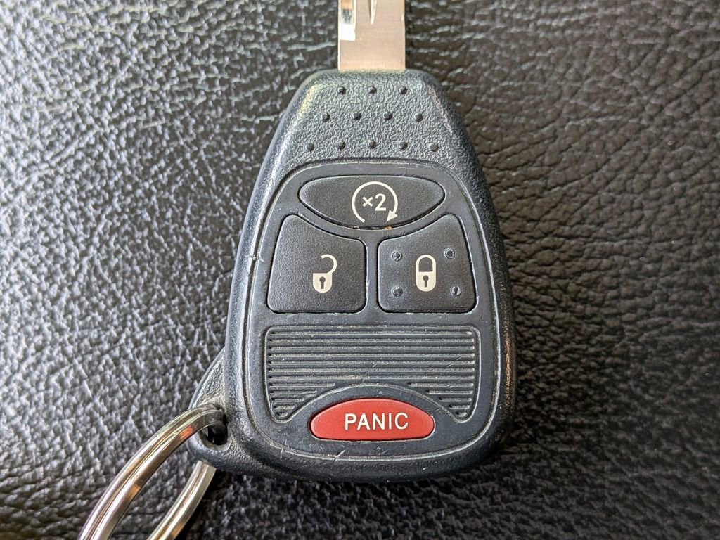 Used 2017 Jeep Wrangler Unlimited Sahara image 28