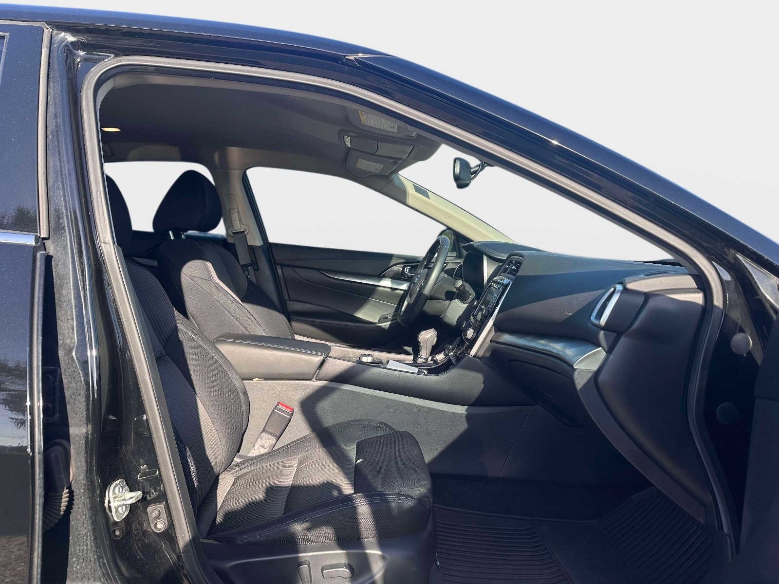 Used 2019 Nissan Maxima 3.5 S w/ Floor Mat Group FWD image 8