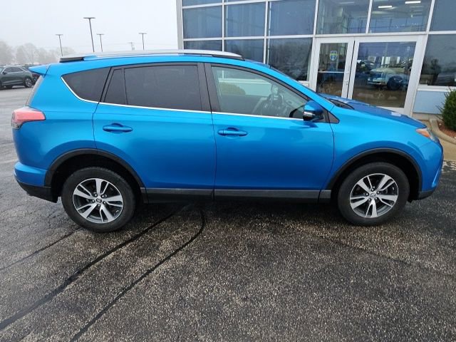 Used 2018 Toyota RAV4 XLE image 10