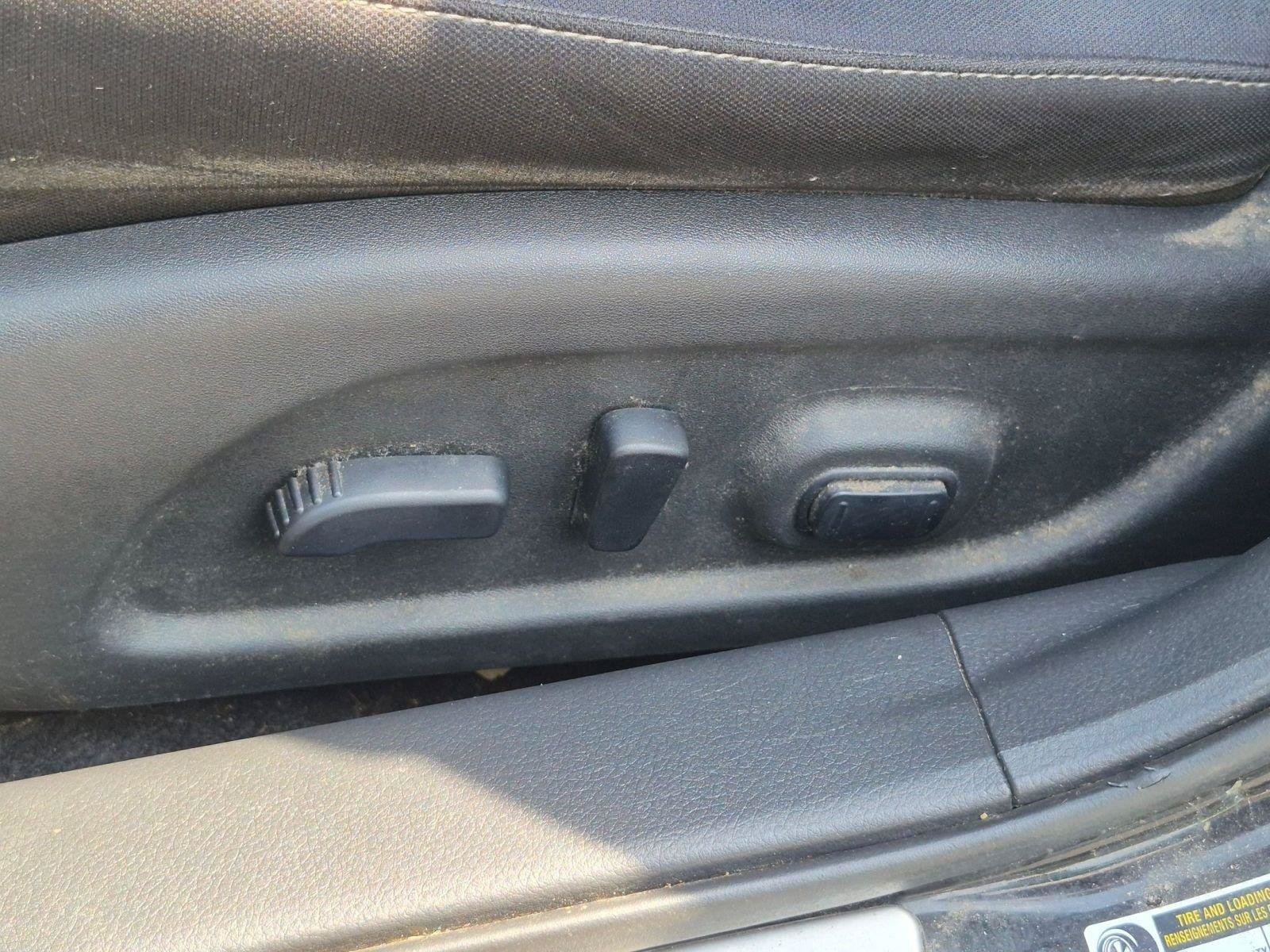Used 2016 Nissan Altima 2.5 SV FWD image 14