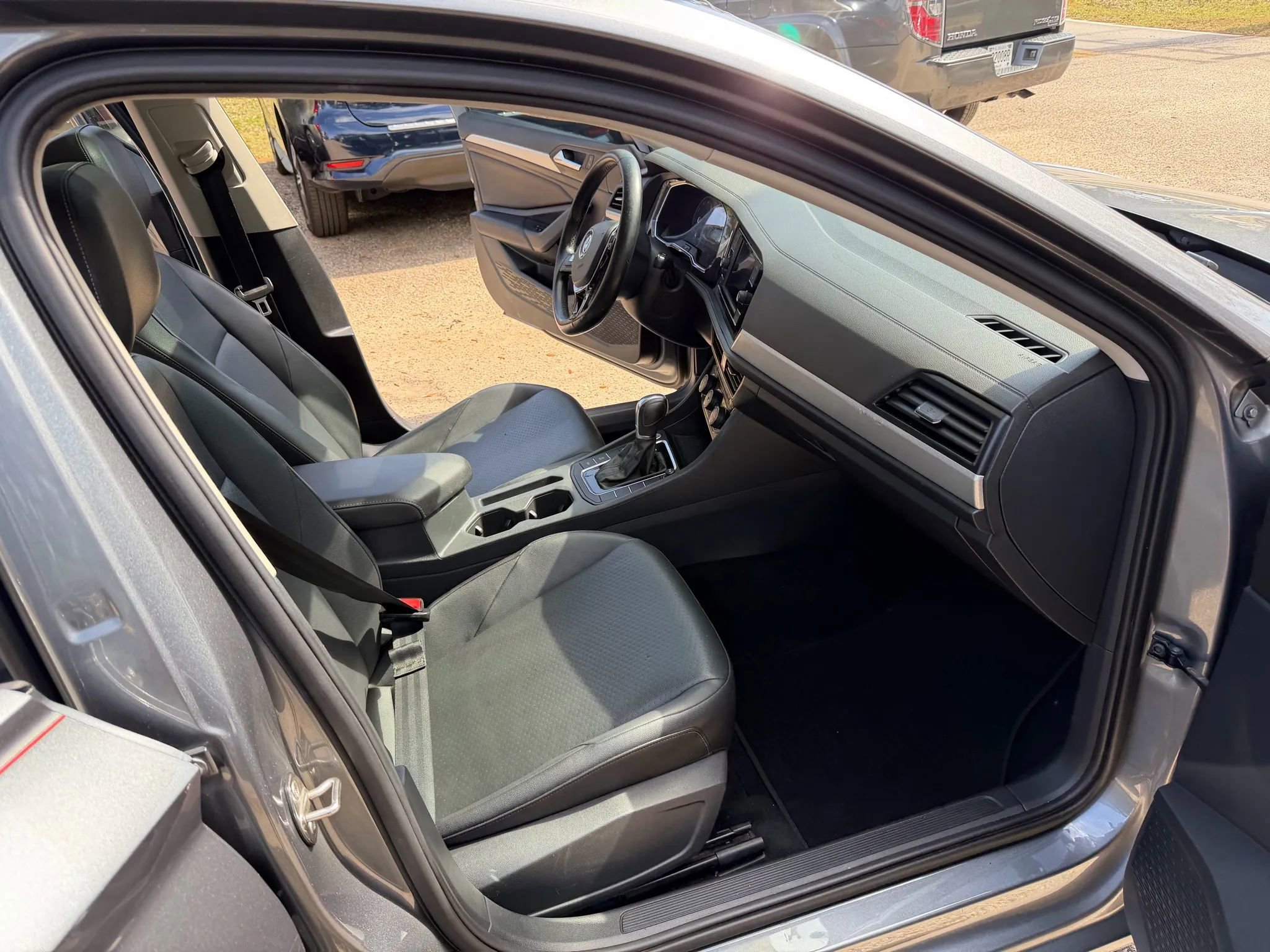 Used 2019 Volkswagen Jetta SE image 10