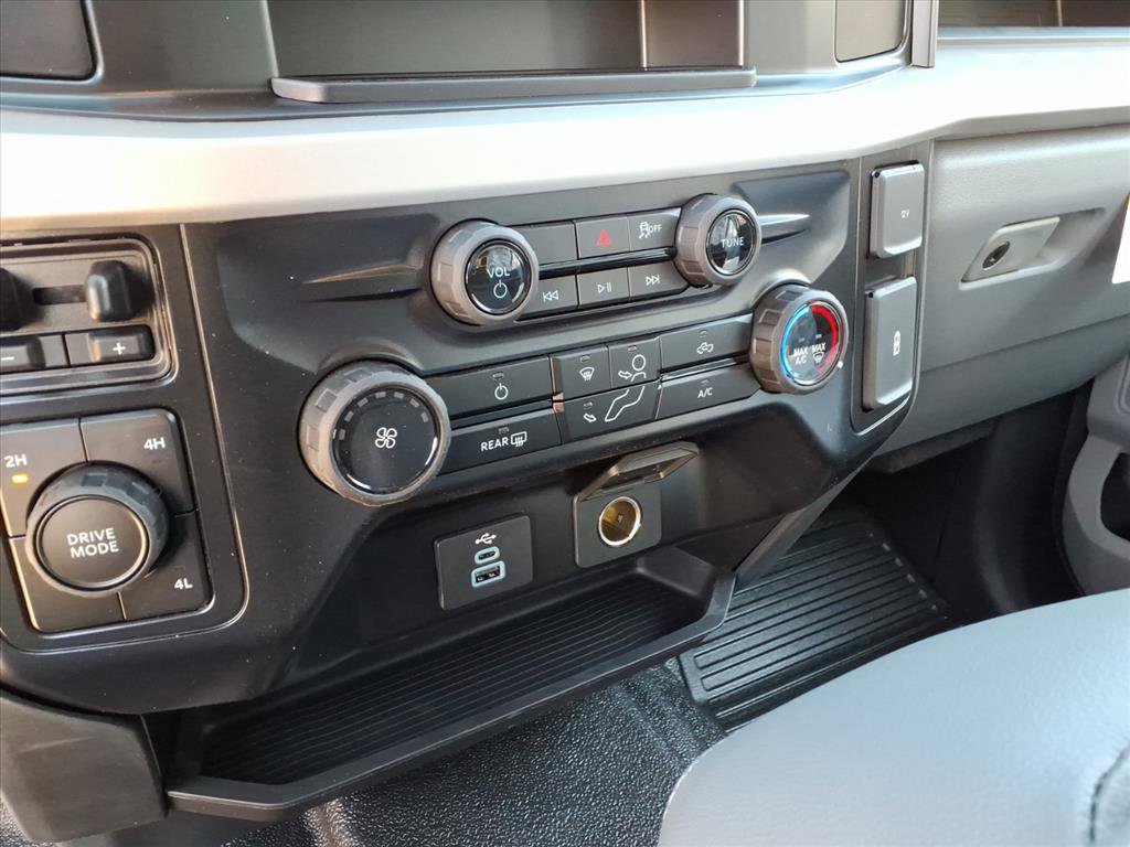New 2026 Ford F550 4x4 Crew Cab Super Duty image 16
