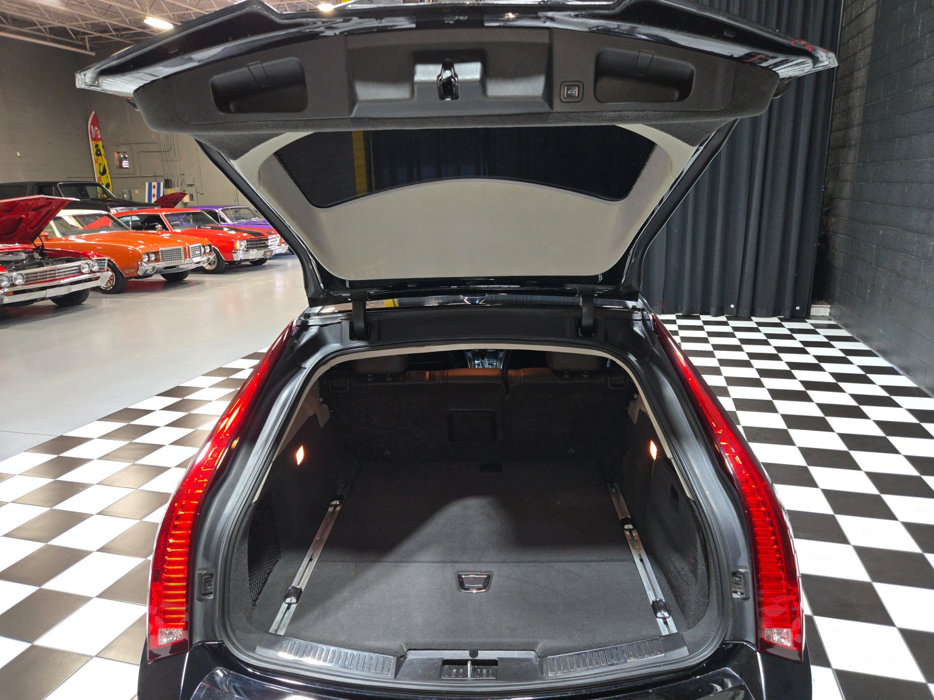 Used 2013 Cadillac CTS V w/ Wood Trim Package RWD image 11