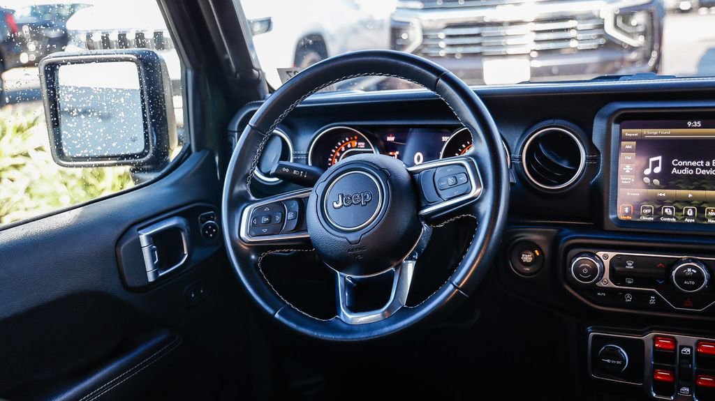 Certified 2022 Jeep Gladiator Overland w/ Trailer Tow Package image 16