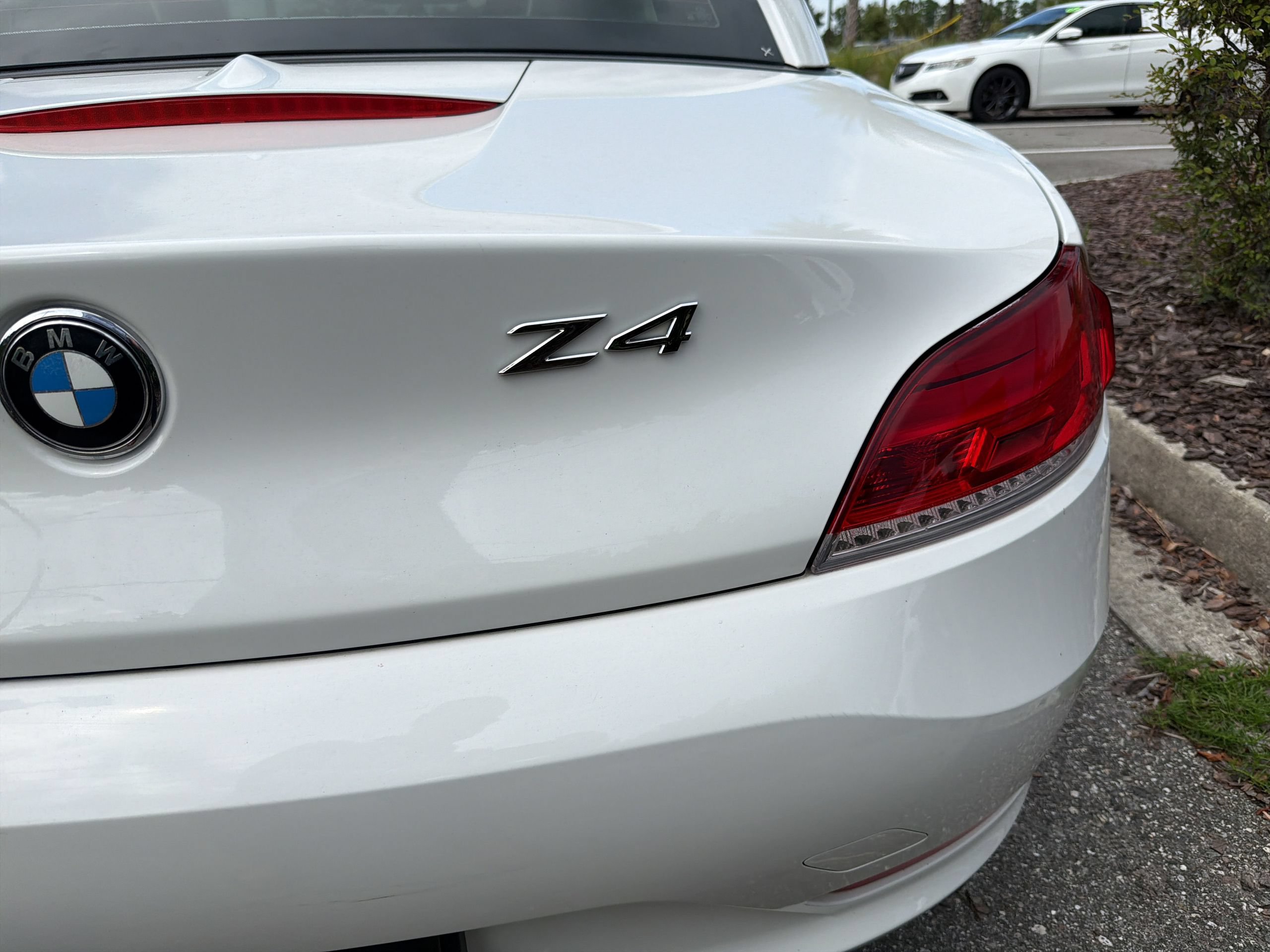 Used 2014 BMW Z4 sDrive28i RWD image 12