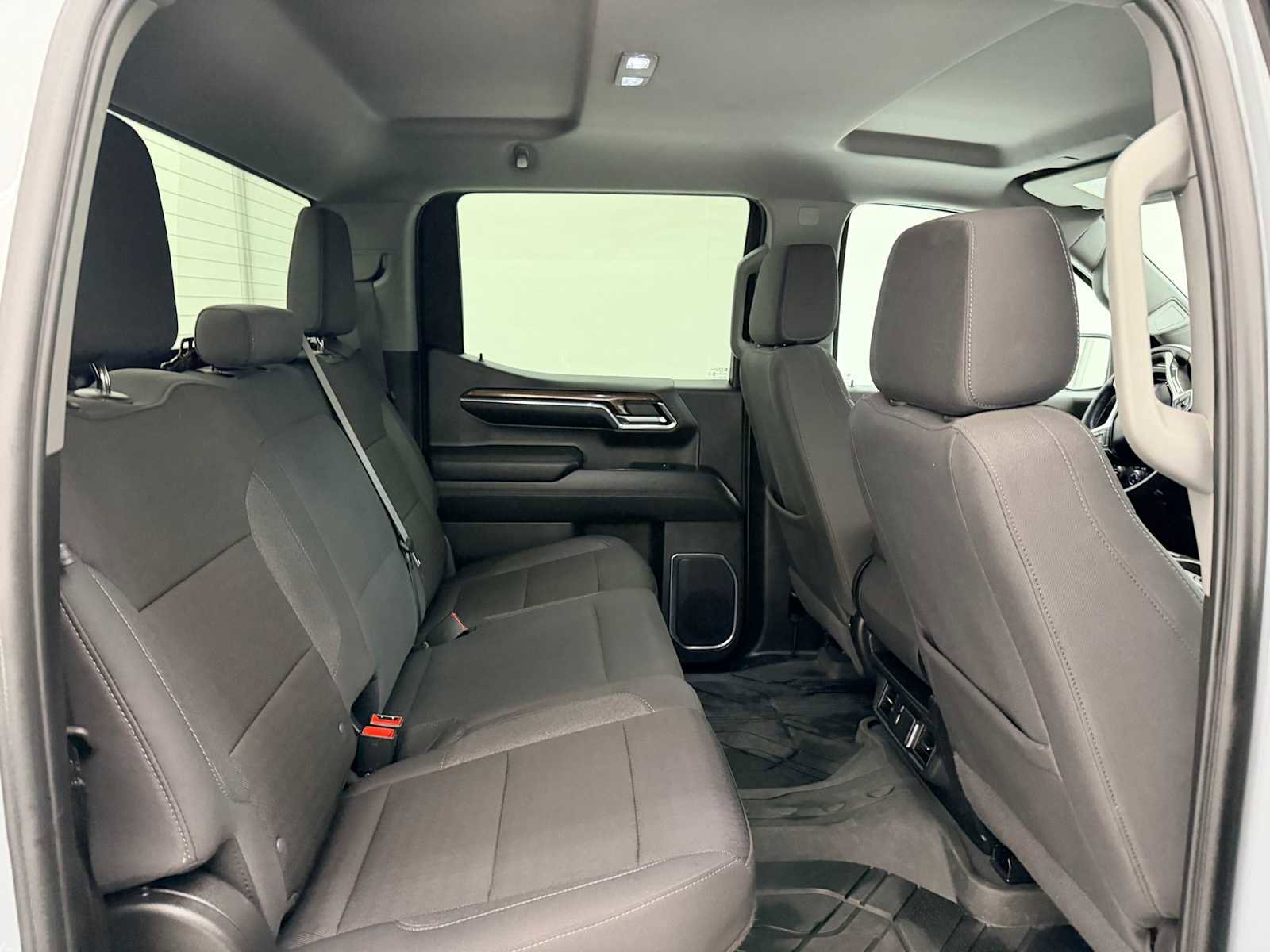 Used 2024 Chevrolet Silverado 1500 LT image 22