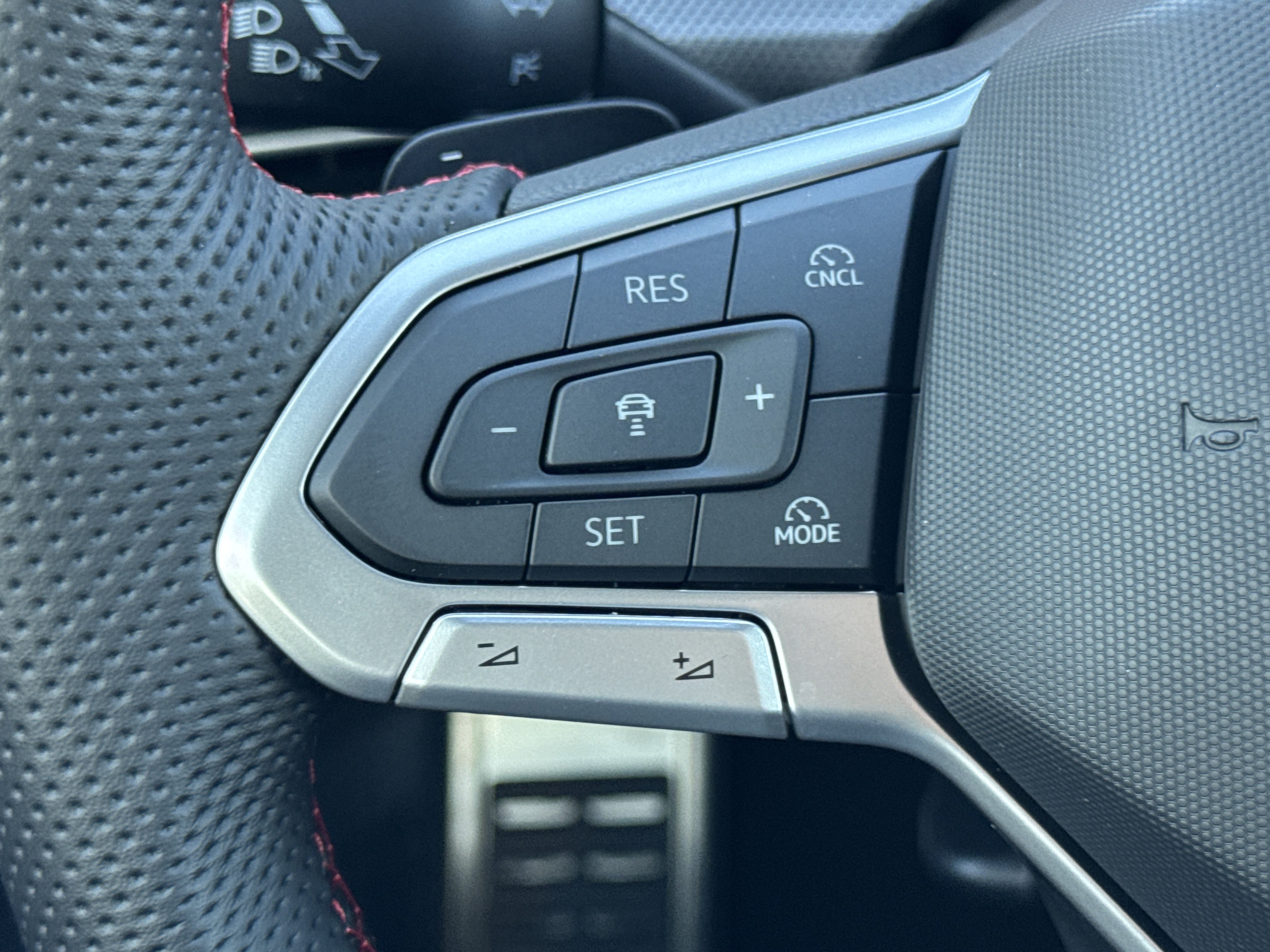 New 2026 Volkswagen Golf S FWD image 19