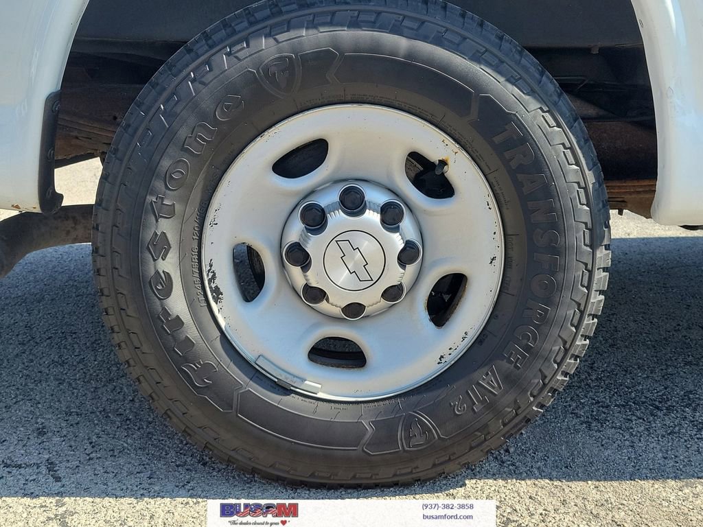 Used 2015 Chevrolet Express 2500 image 5