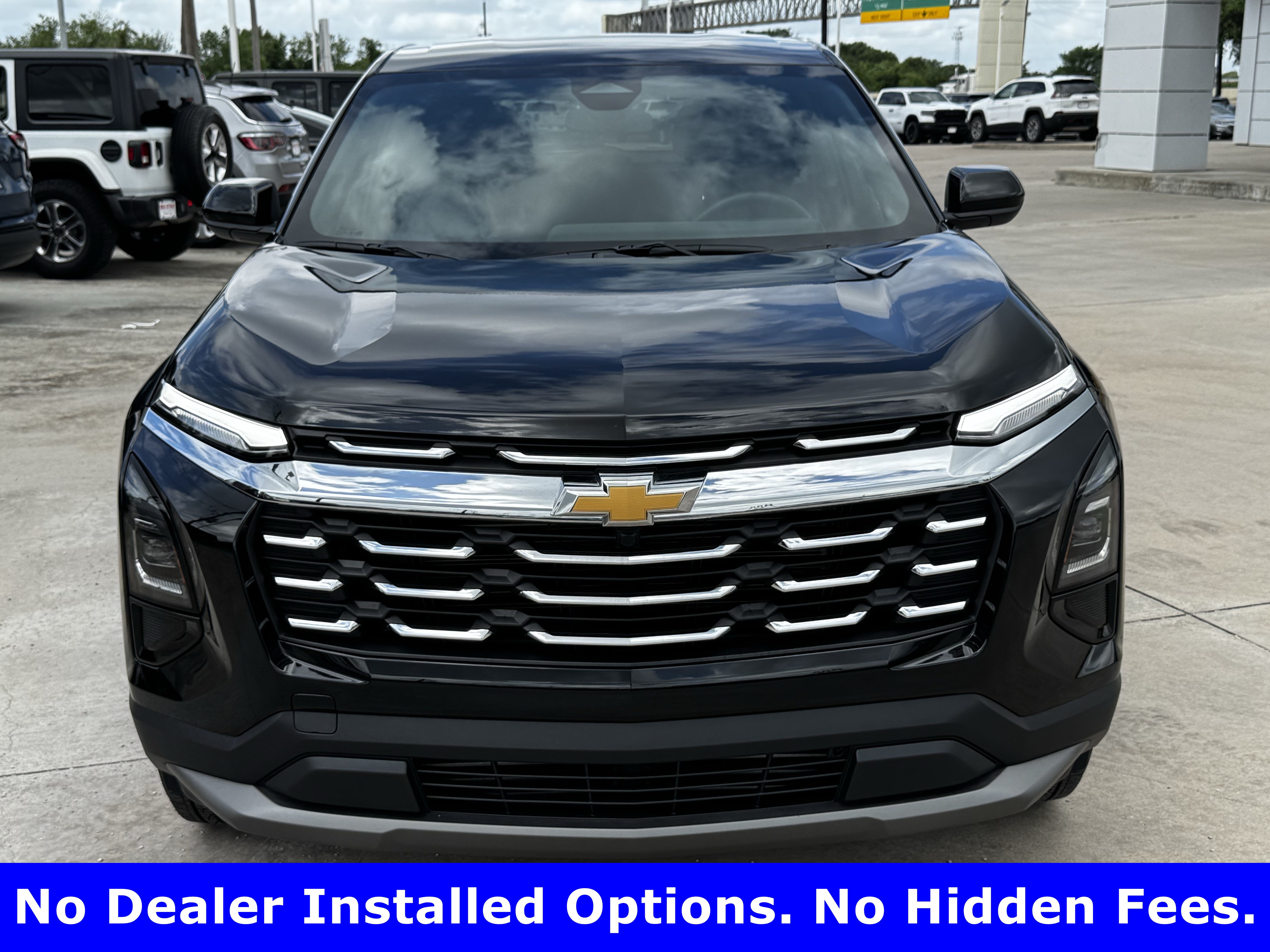 Used 2026 Chevrolet Equinox LT FWD image 3