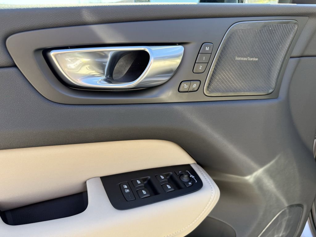 New 2026 Volvo XC60 B5 Plus w/ Climate Package image 14