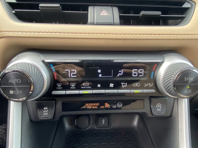 Used 2022 Toyota RAV4 XLE image 21