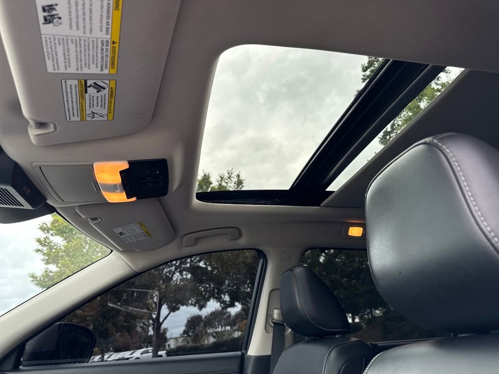 Used 2023 Nissan Pathfinder Platinum image 24