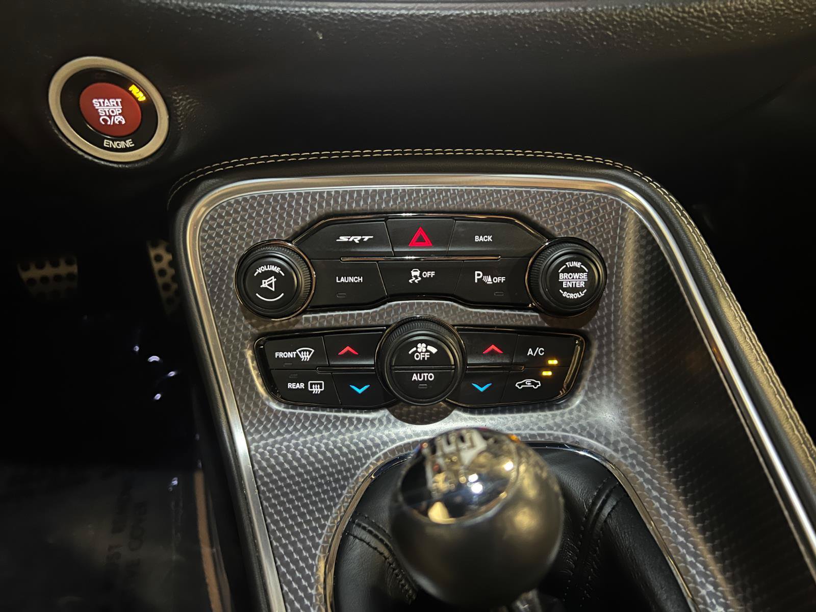 Used 2015 Dodge Challenger SRT Hellcat RWD image 19