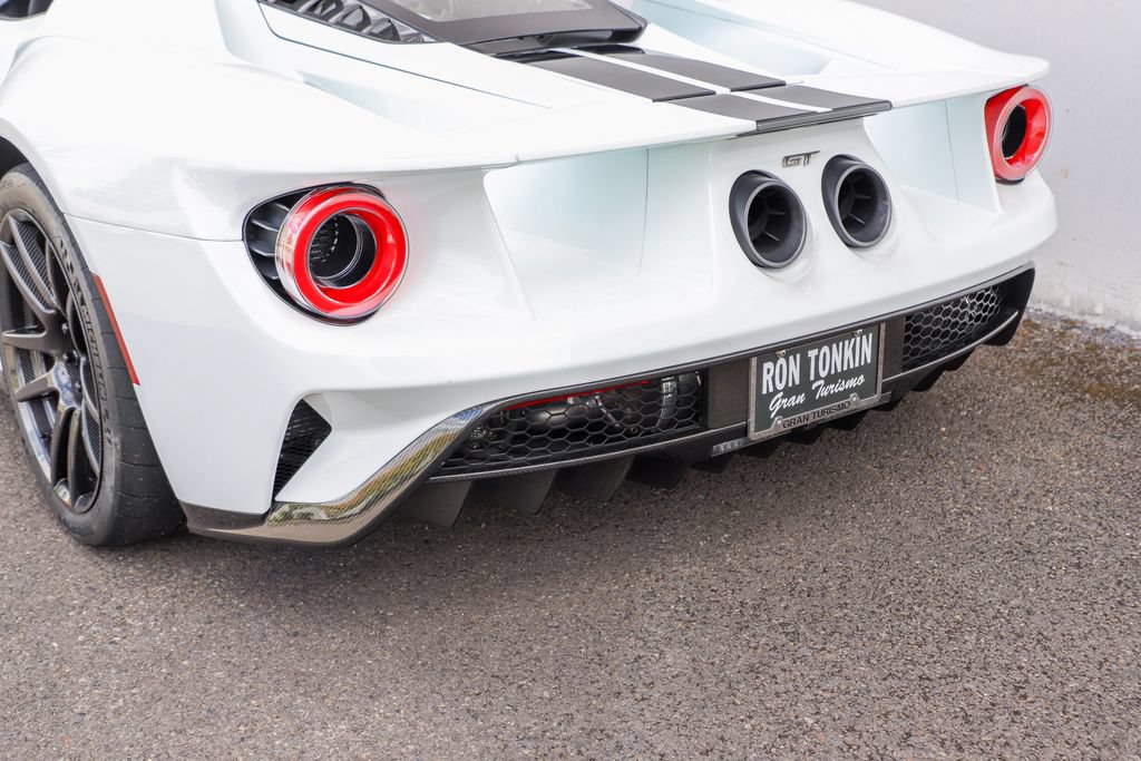 Used 2017 Ford GT RWD image 77