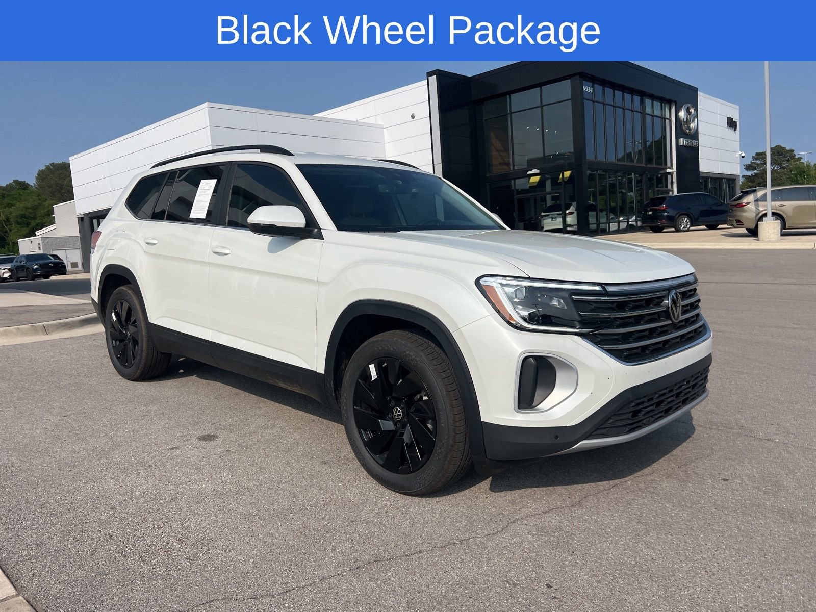 Certified 2026 Volkswagen Atlas SE AWD/4WD image 4