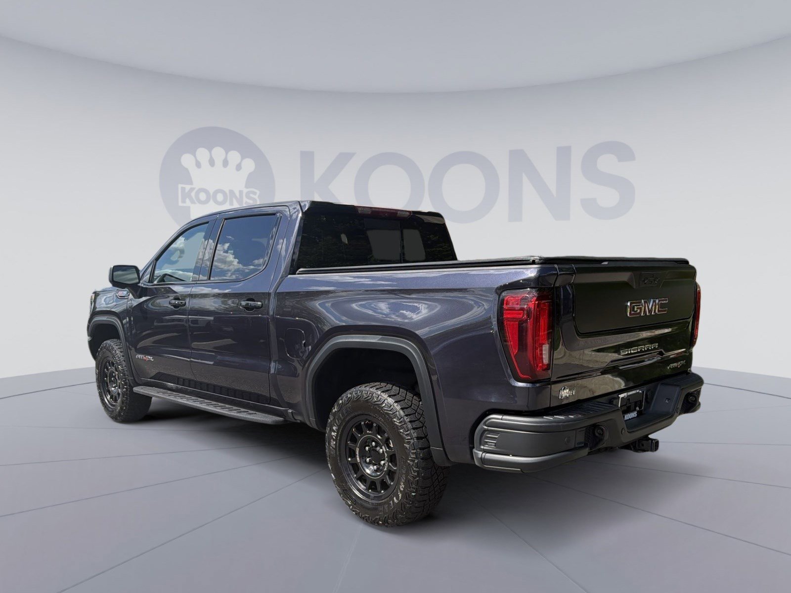 Used 2024 GMC Sierra 1500 AT4X w/ AT4X AEV Edition AWD/4WD image 4