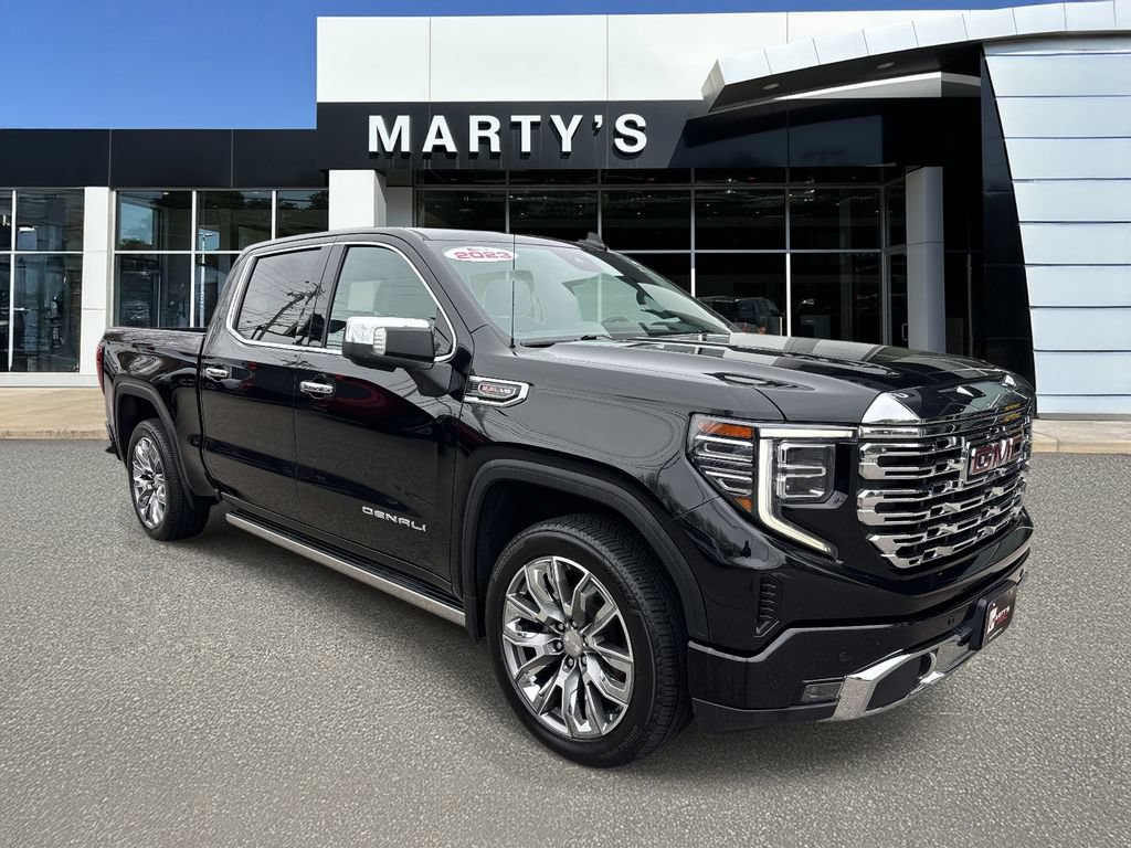 Used 2023 GMC Sierra 1500 Denali w/ Denali Reserve Package AWD/4WD image 1