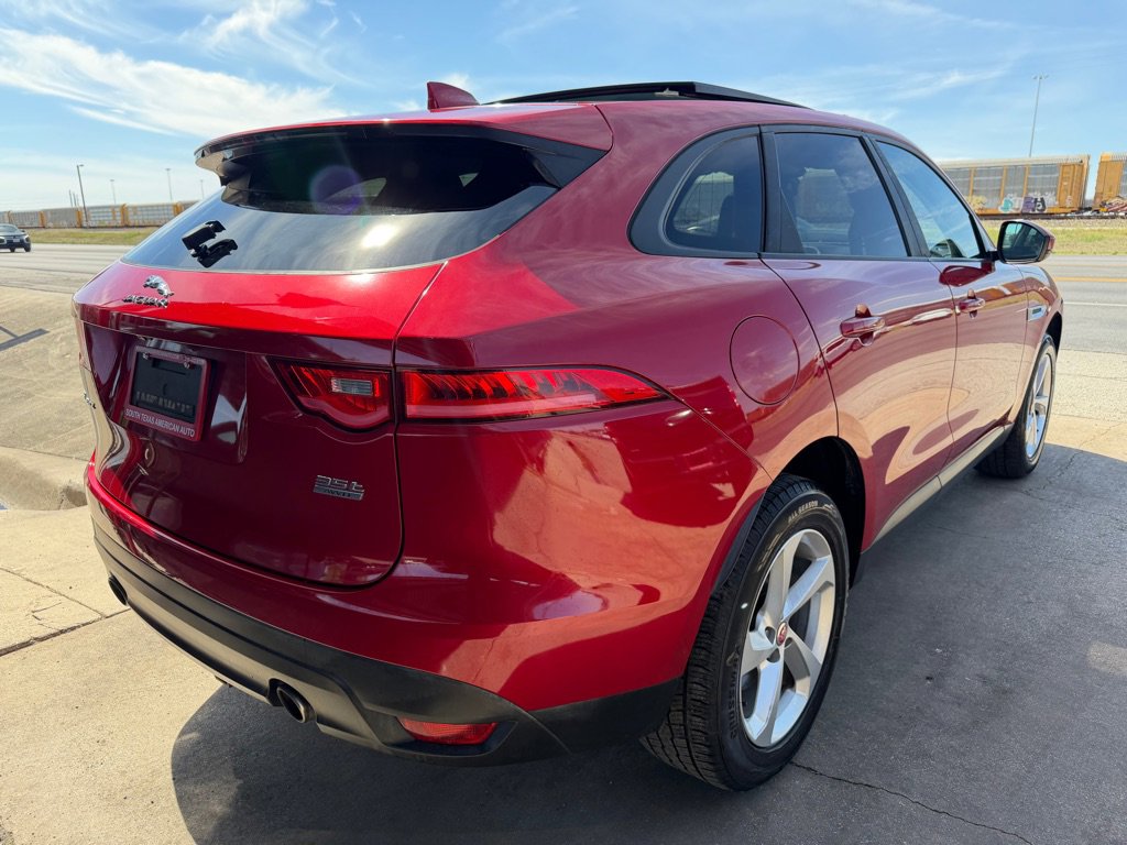 Used 2017 Jaguar F-PACE Premium image 40