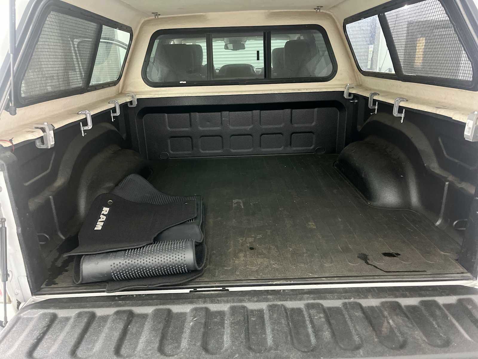 Used 2018 RAM 1500 Laramie w/ Convenience Group AWD/4WD image 26