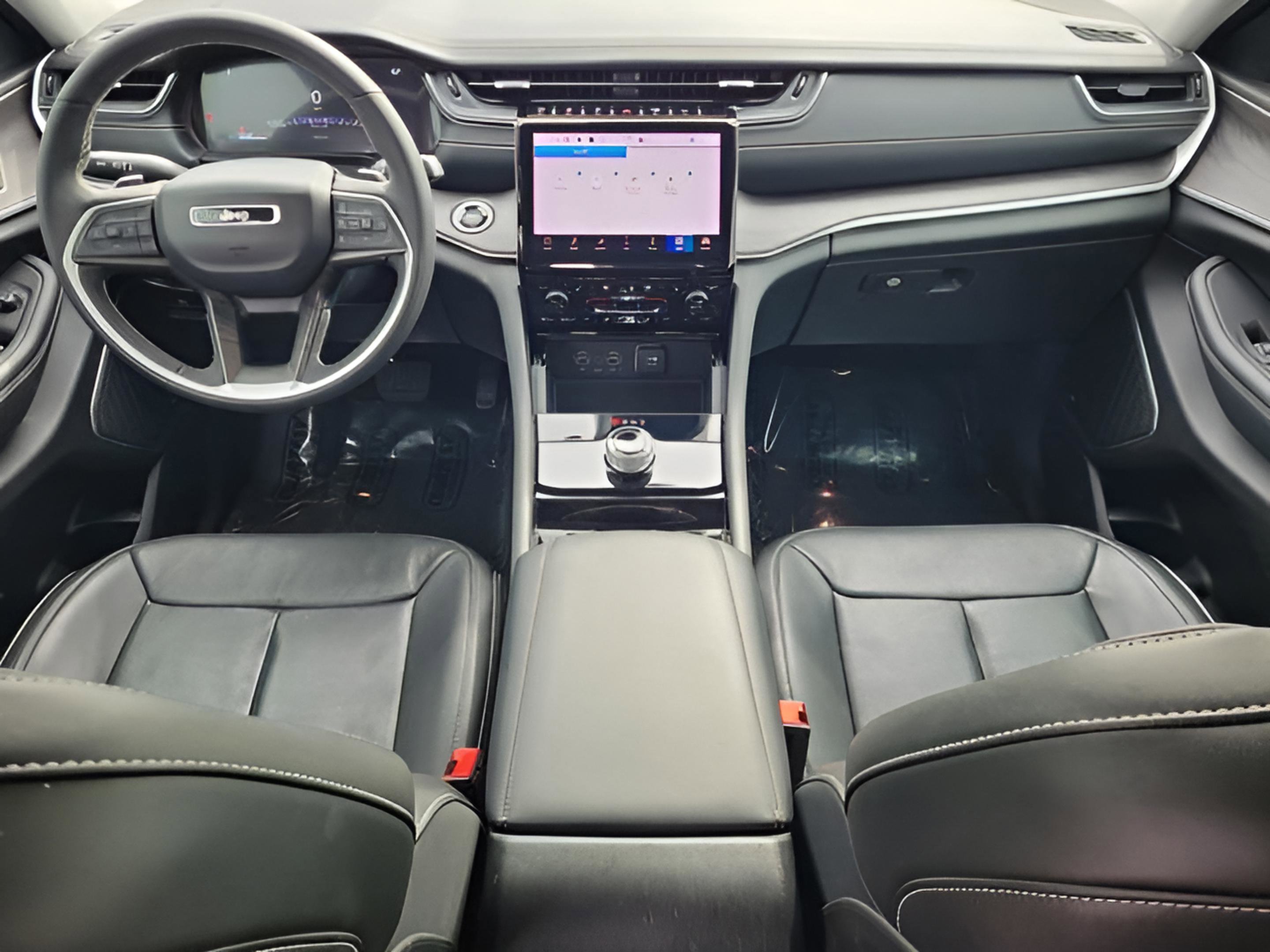 Used 2023 Jeep Grand Cherokee L Limited w/ Luxury Tech Group II image 9