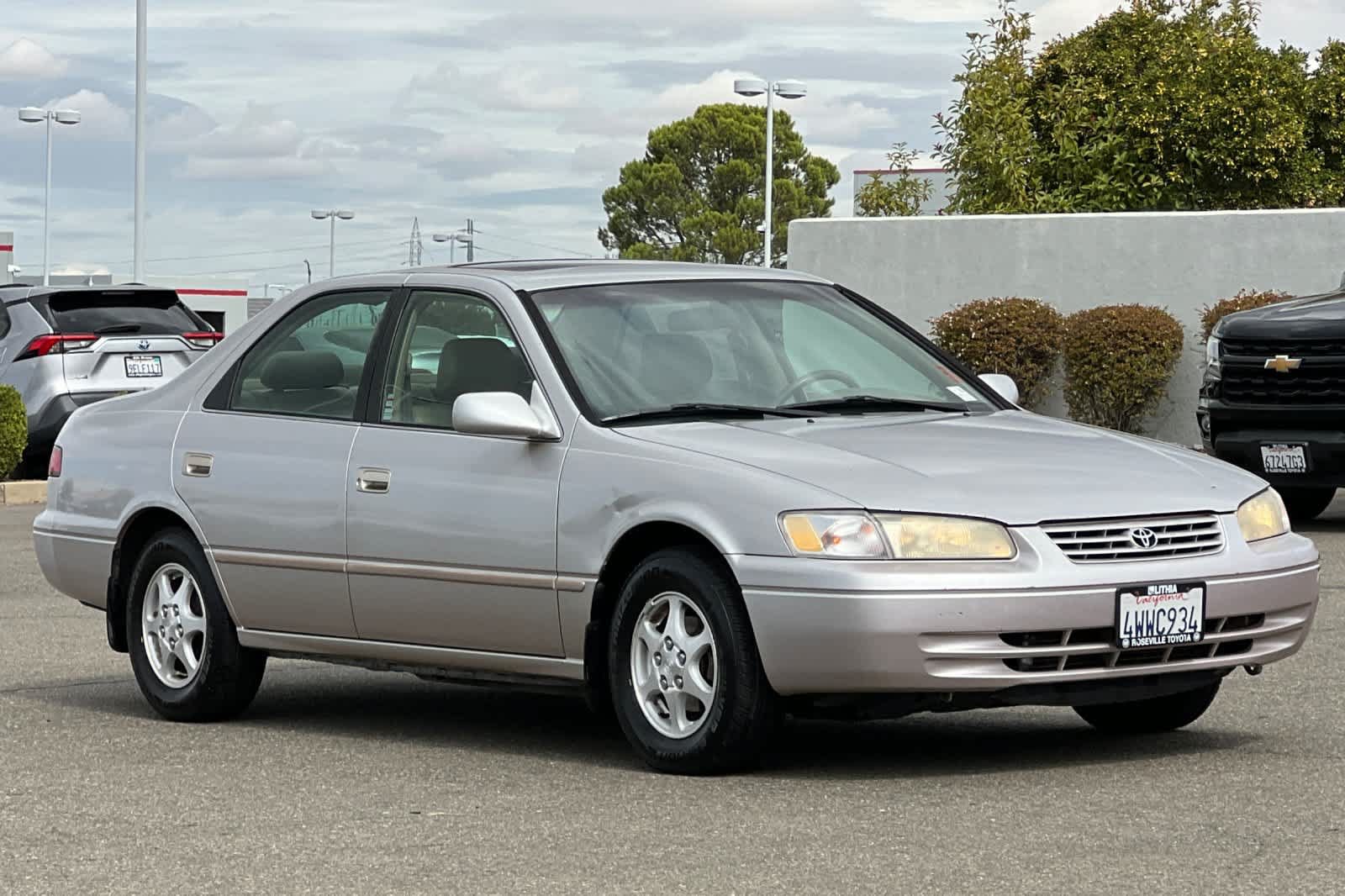 Used 1997 Toyota Camry LE FWD image 5