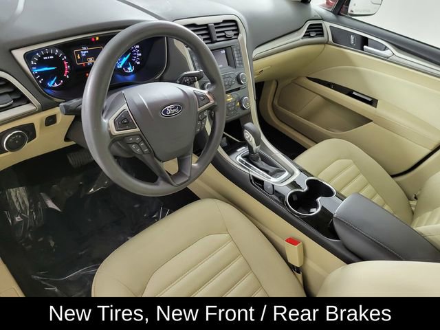 Used 2014 Ford Fusion SE image 12