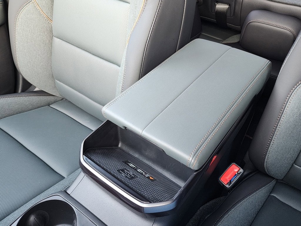 New 2026 GMC Terrain AT4 w/ Convenience Package III image 33