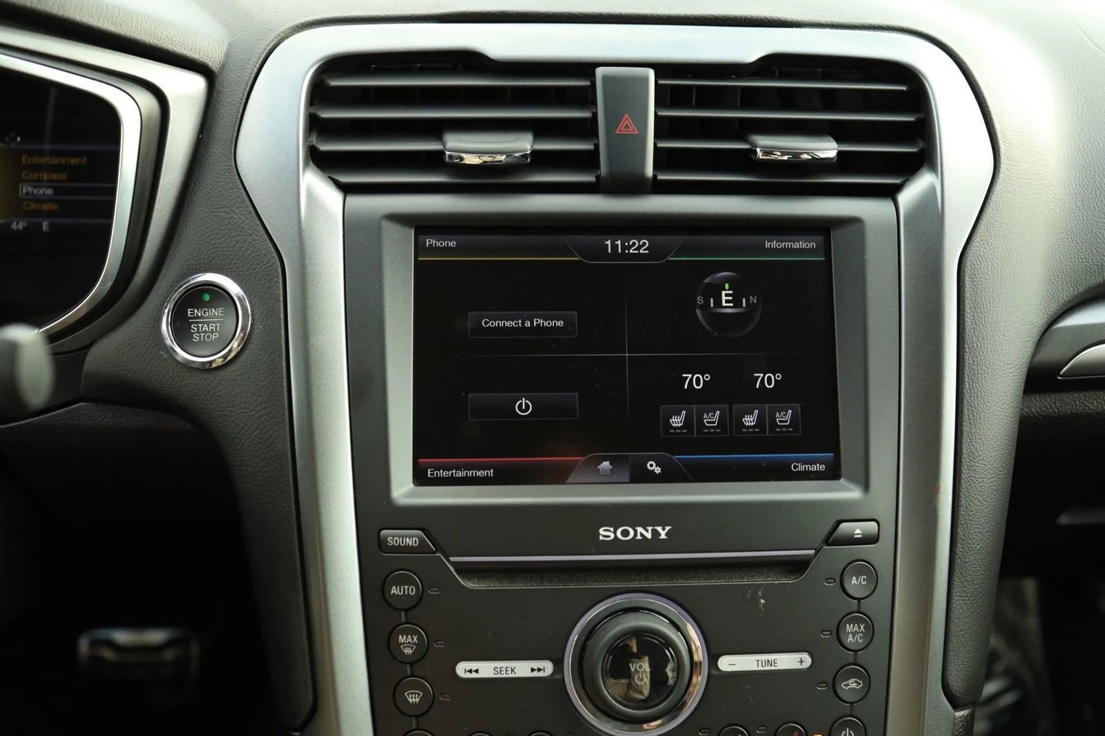 Used 2016 Ford Fusion Titanium image 26