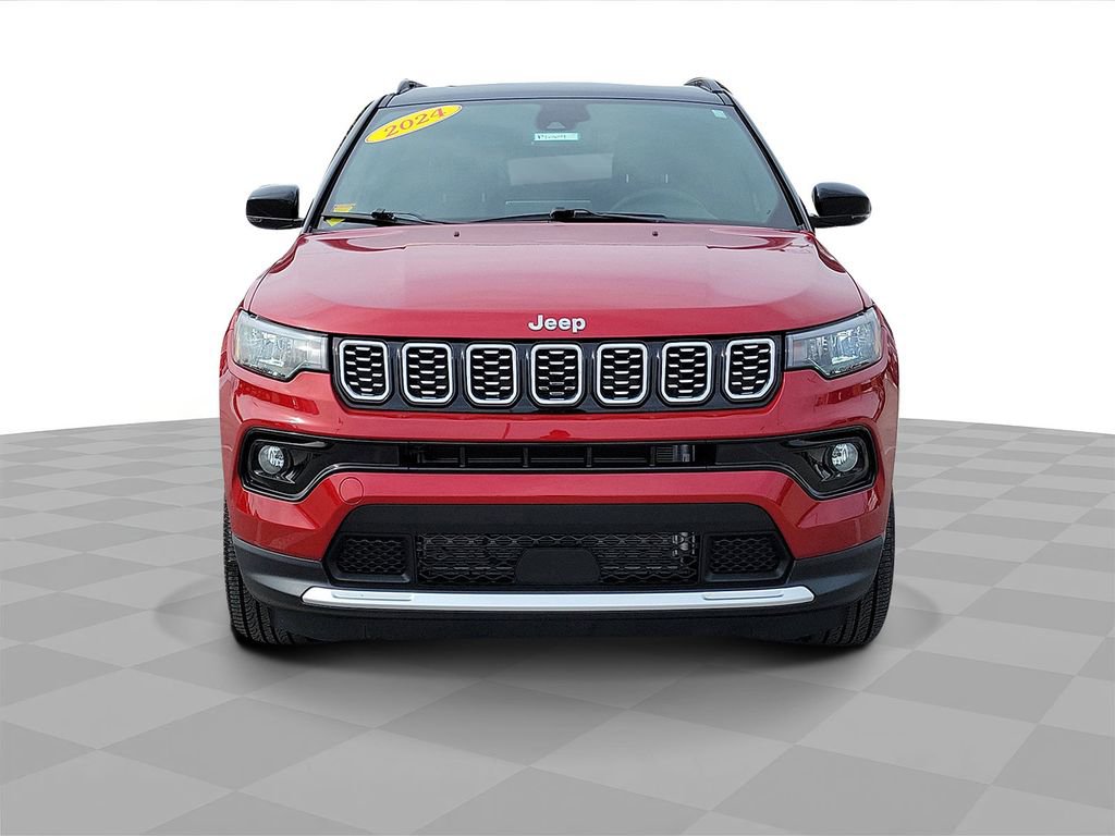 Used 2024 Jeep Compass Limited image 2