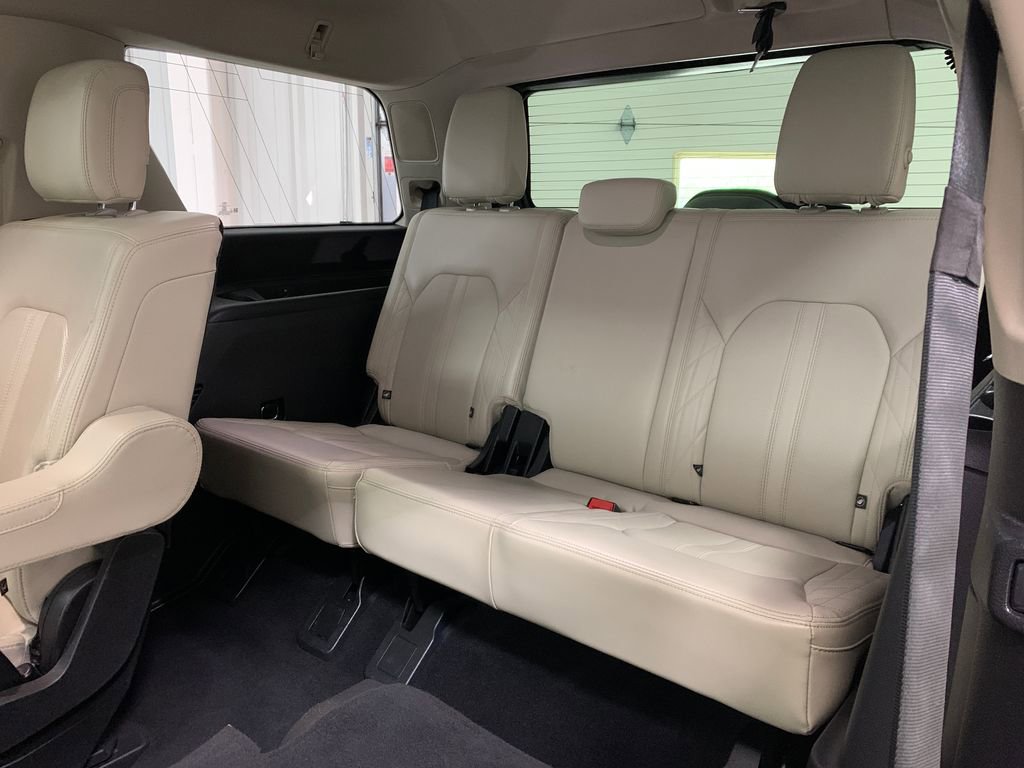 Used 2019 Ford Expedition Platinum AWD/4WD image 20