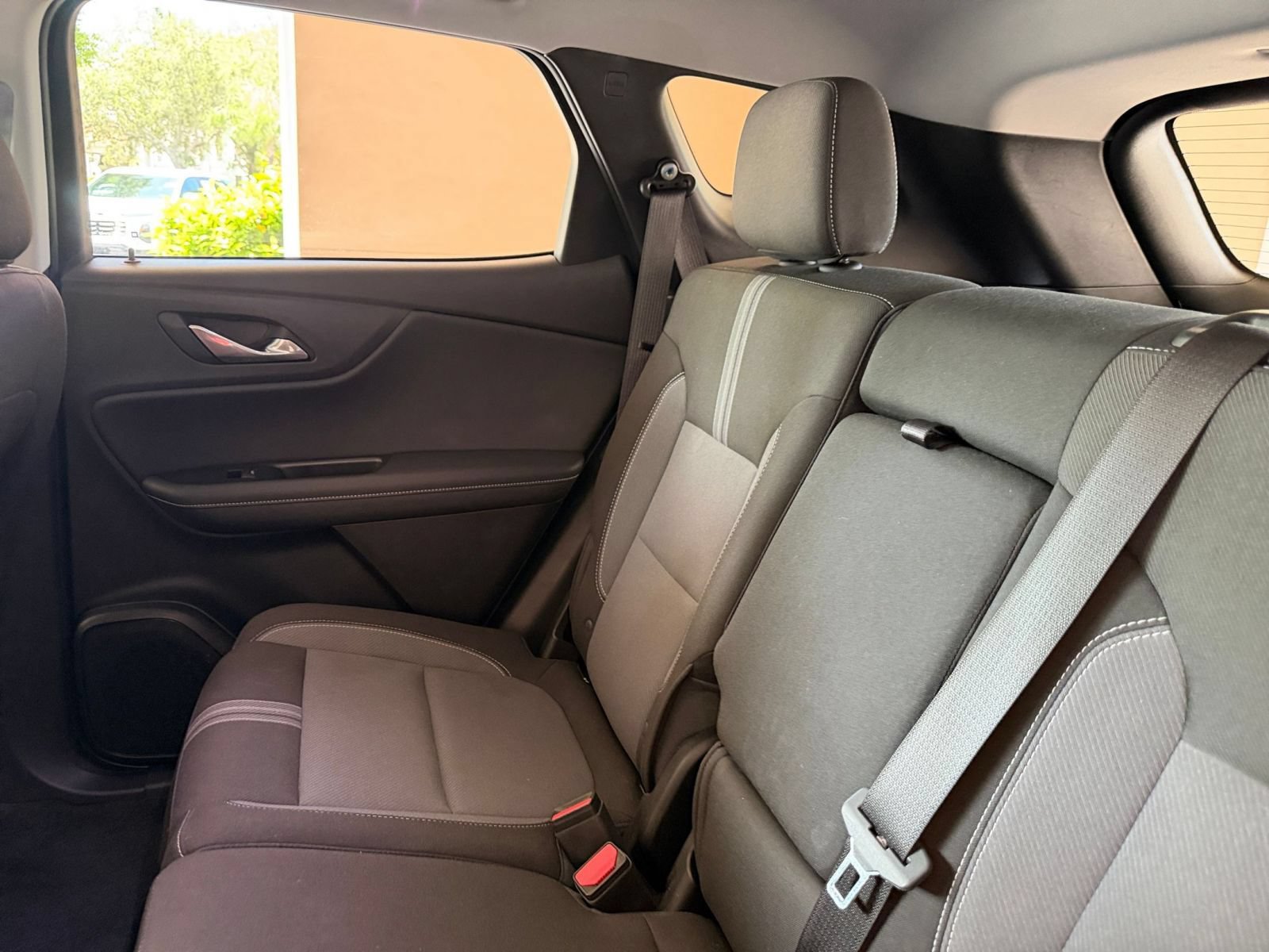 Used 2025 Chevrolet Blazer LT FWD image 34