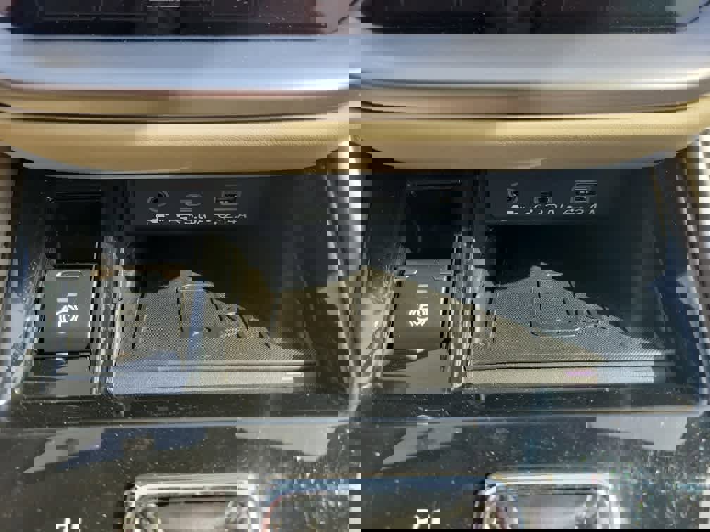 Used 2024 Subaru Legacy Limited image 15