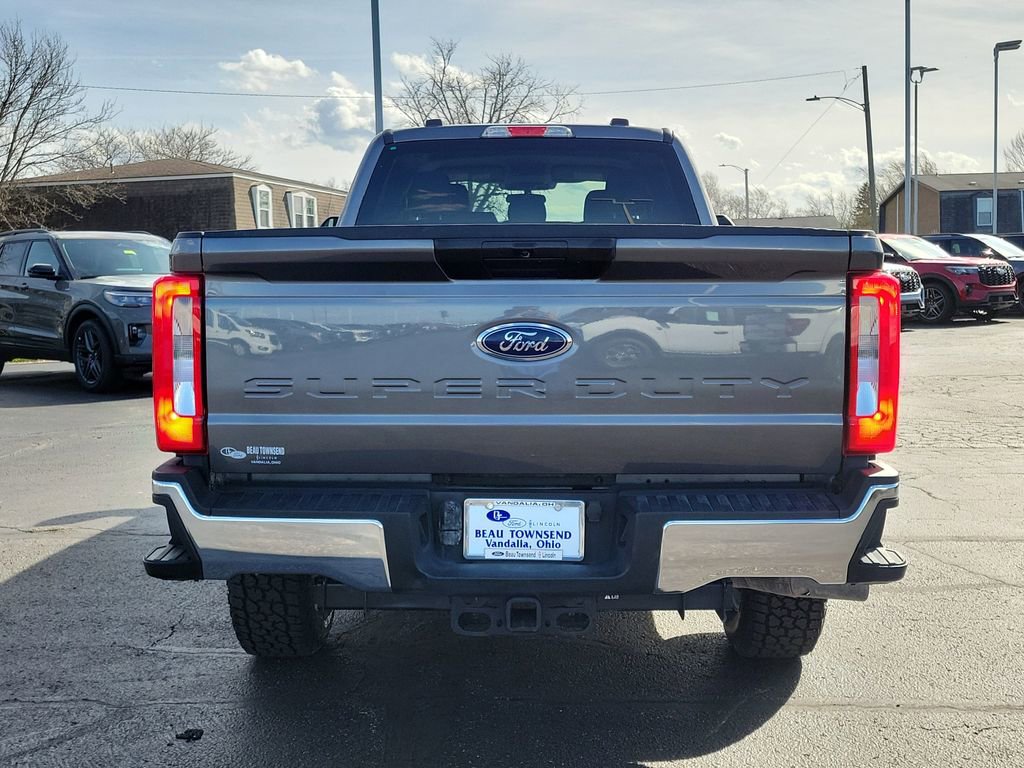 Certified 2025 Ford F250 XLT image 5
