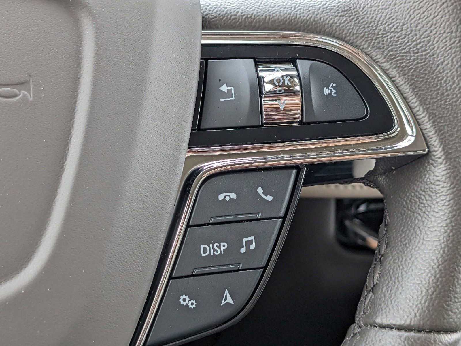 Certified 2023 Lincoln Nautilus AWD w/ Premium Package image 27