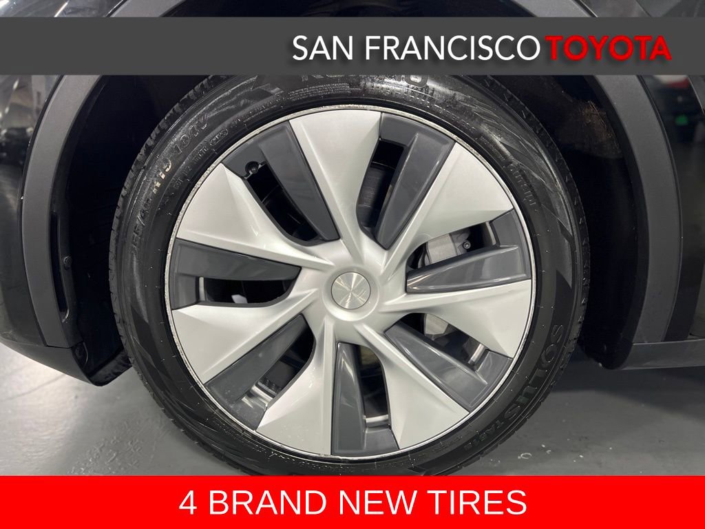 Used 2024 Tesla Model Y Long Range AWD/4WD image 9