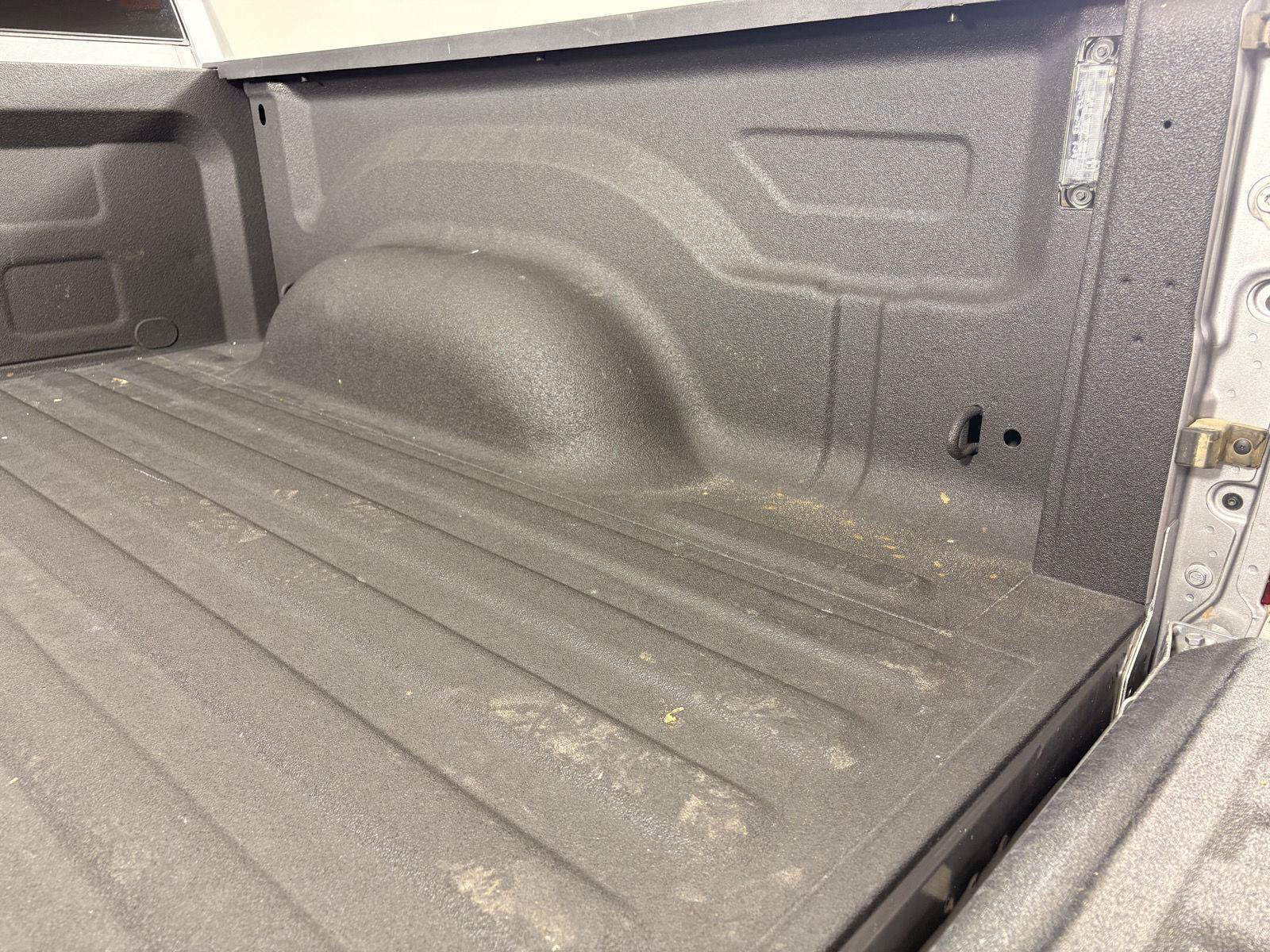 Used 2022 RAM 1500 Classic Warlock AWD/4WD image 6