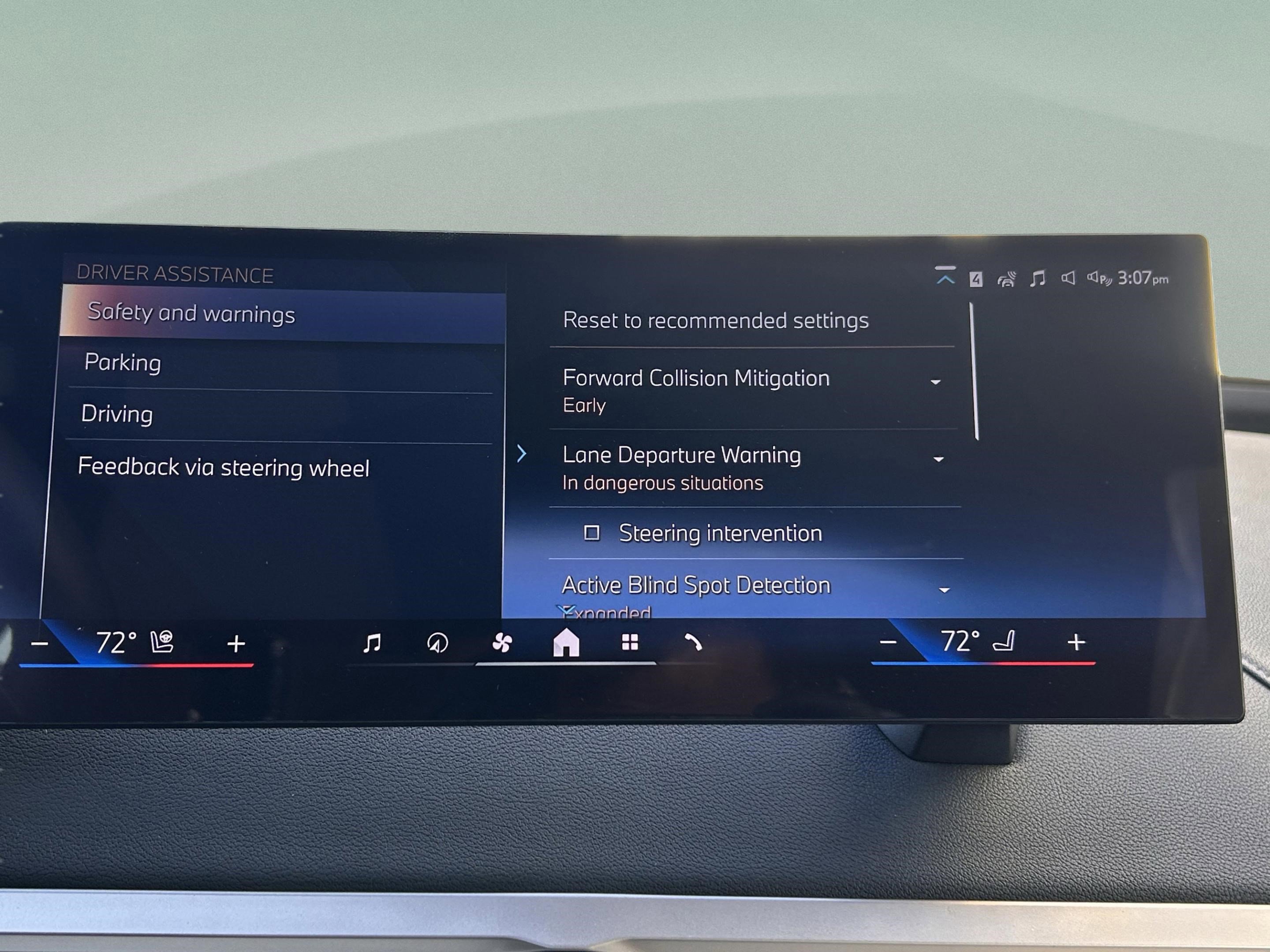 Used 2026 BMW iX xDrive45 w/ Premium Package image 18