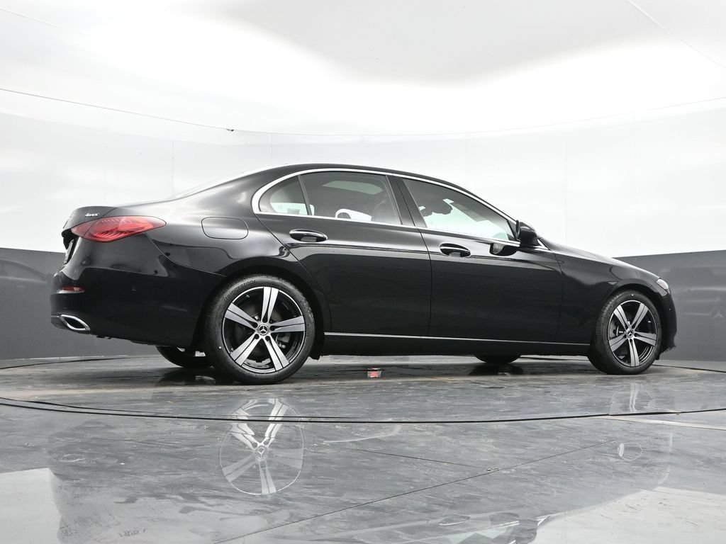Used 2025 Mercedes-Benz C 300 4MATIC Sedan image 38