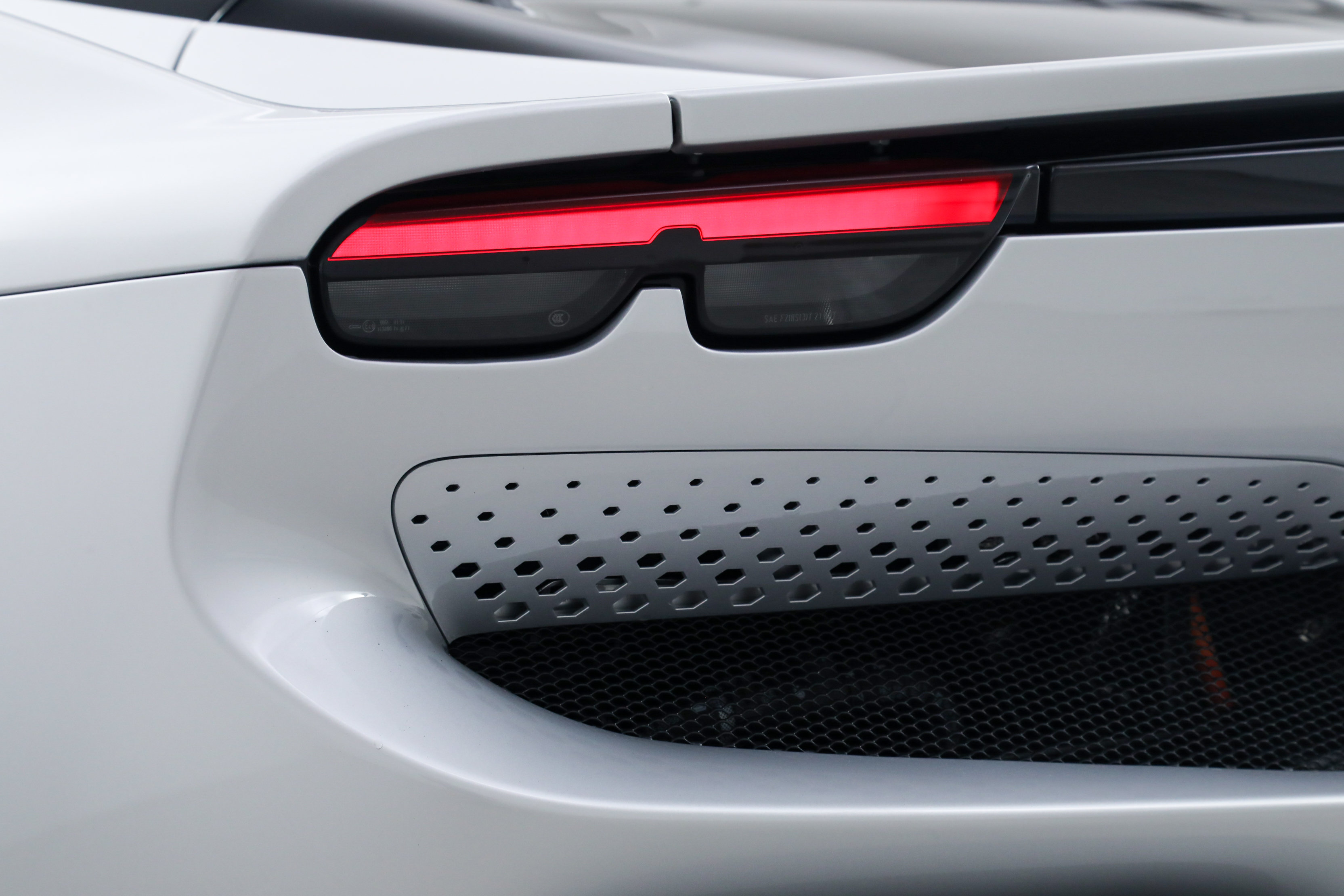 Certified 2026 Ferrari 296 GTS RWD image 18