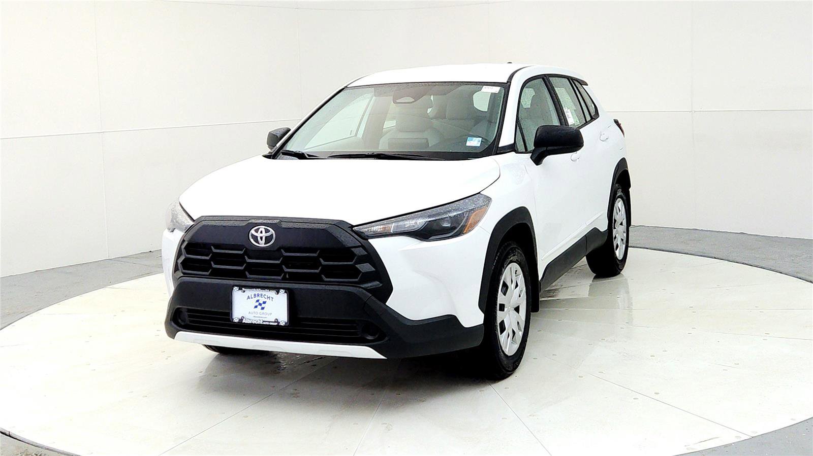 New 2026 Toyota Corolla Cross L image 2