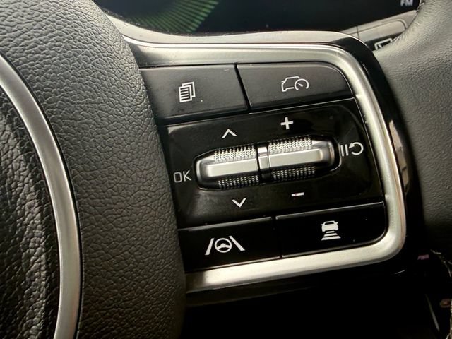 Used 2024 Kia Sorento S FWD image 12