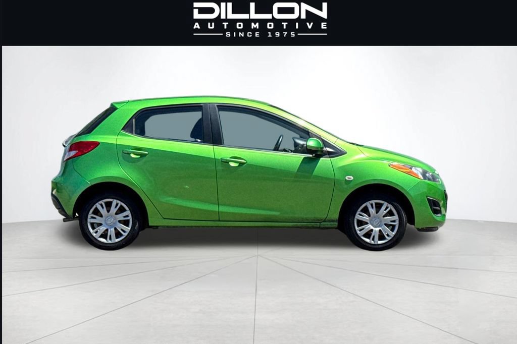 Used 2013 MAZDA MAZDA2 Sport FWD image 3