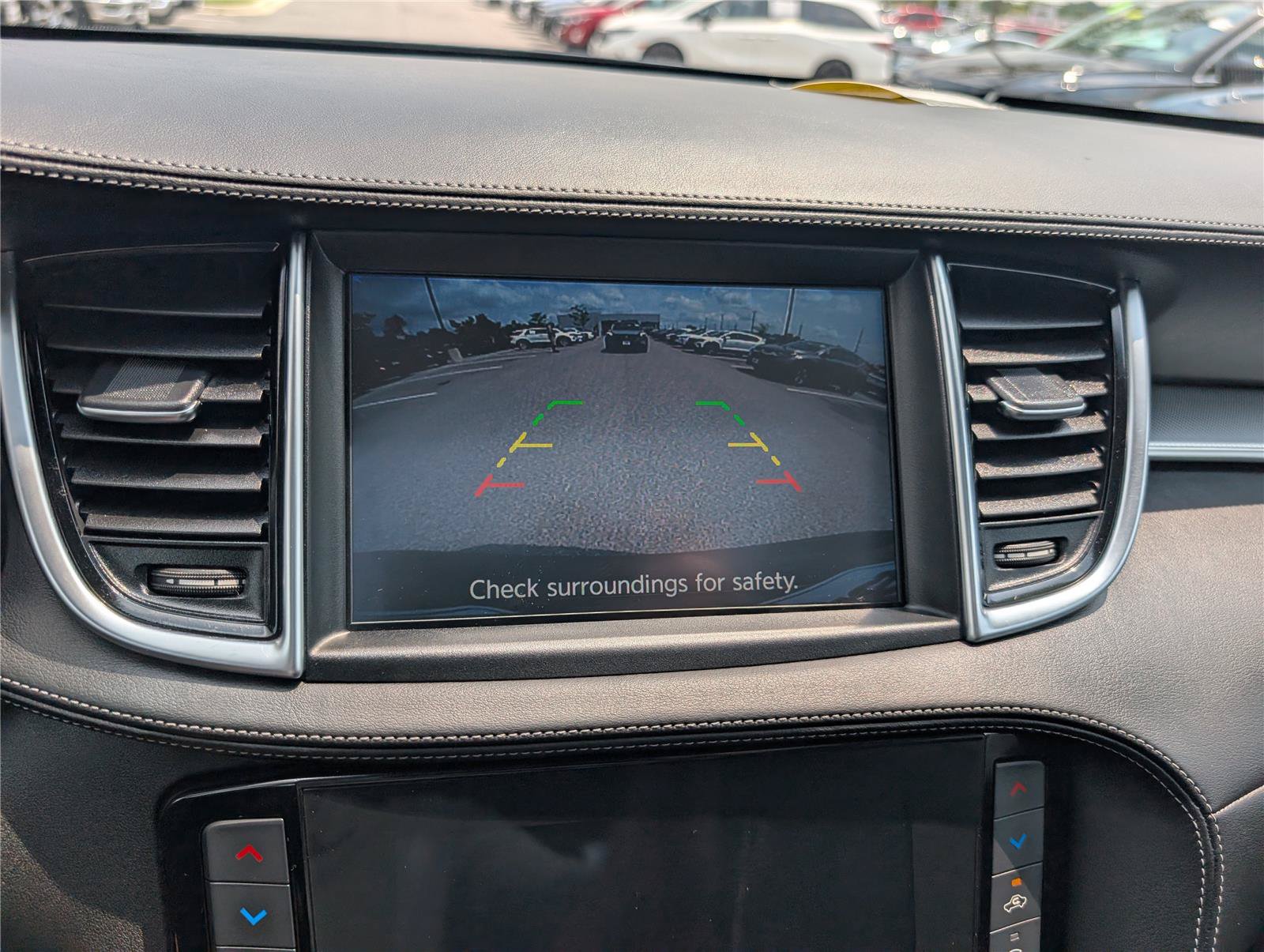 Used 2019 INFINITI QX50 Luxe AWD/4WD image 29