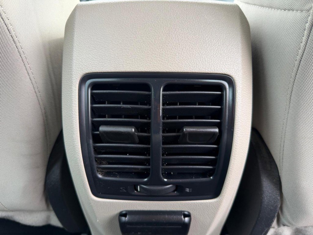 Used 2017 Ford C-MAX SE w/ Interior Protection Package image 37